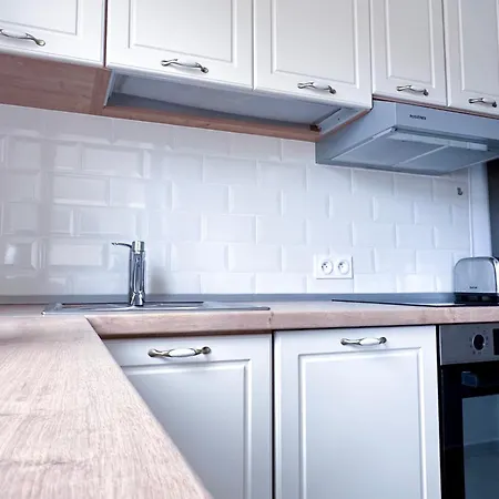 Appartamento Poincare 3 - Proche Calme Et Rénové à Juan Les Pins *