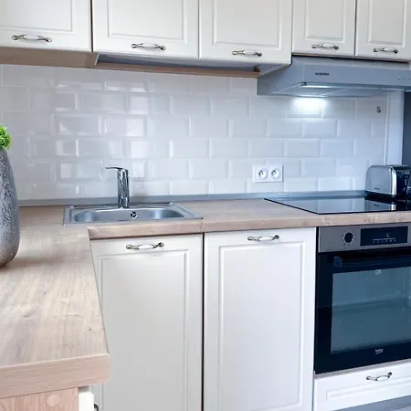 Poincare 3 - Proche Calme Et Rénové à Juan Les Pins *