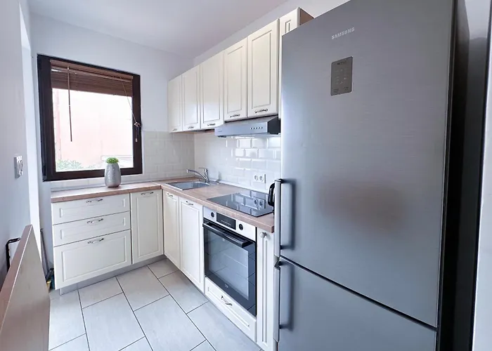 Poincare 3 - Proche Calme Et Rénové à Juan Les Pins Antibes