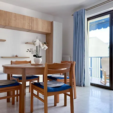 Appartement Poincare 3 - Proche Calme Et Renove A Juan Les Pins