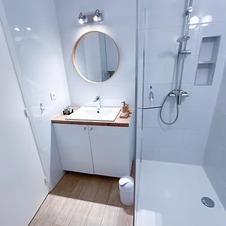 Appartement Poincare 3 - Proche Calme Et Renove A Juan Les Pins Antibes